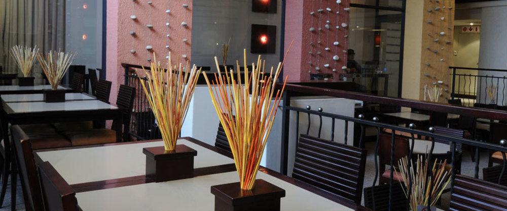 Peermont Metcourt Inn At The Grand Palm, Gaborone Buitenkant foto
