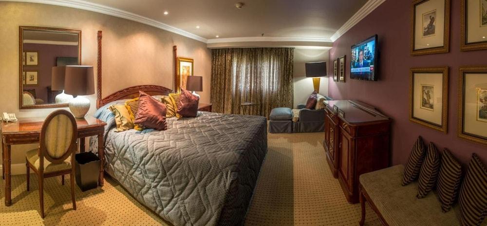 Peermont Metcourt Inn At The Grand Palm, Gaborone Buitenkant foto