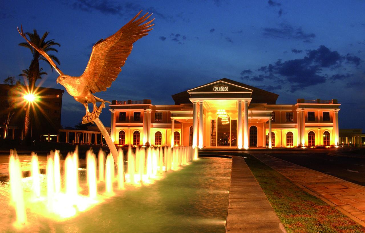 Peermont Metcourt Inn At The Grand Palm, Gaborone Buitenkant foto